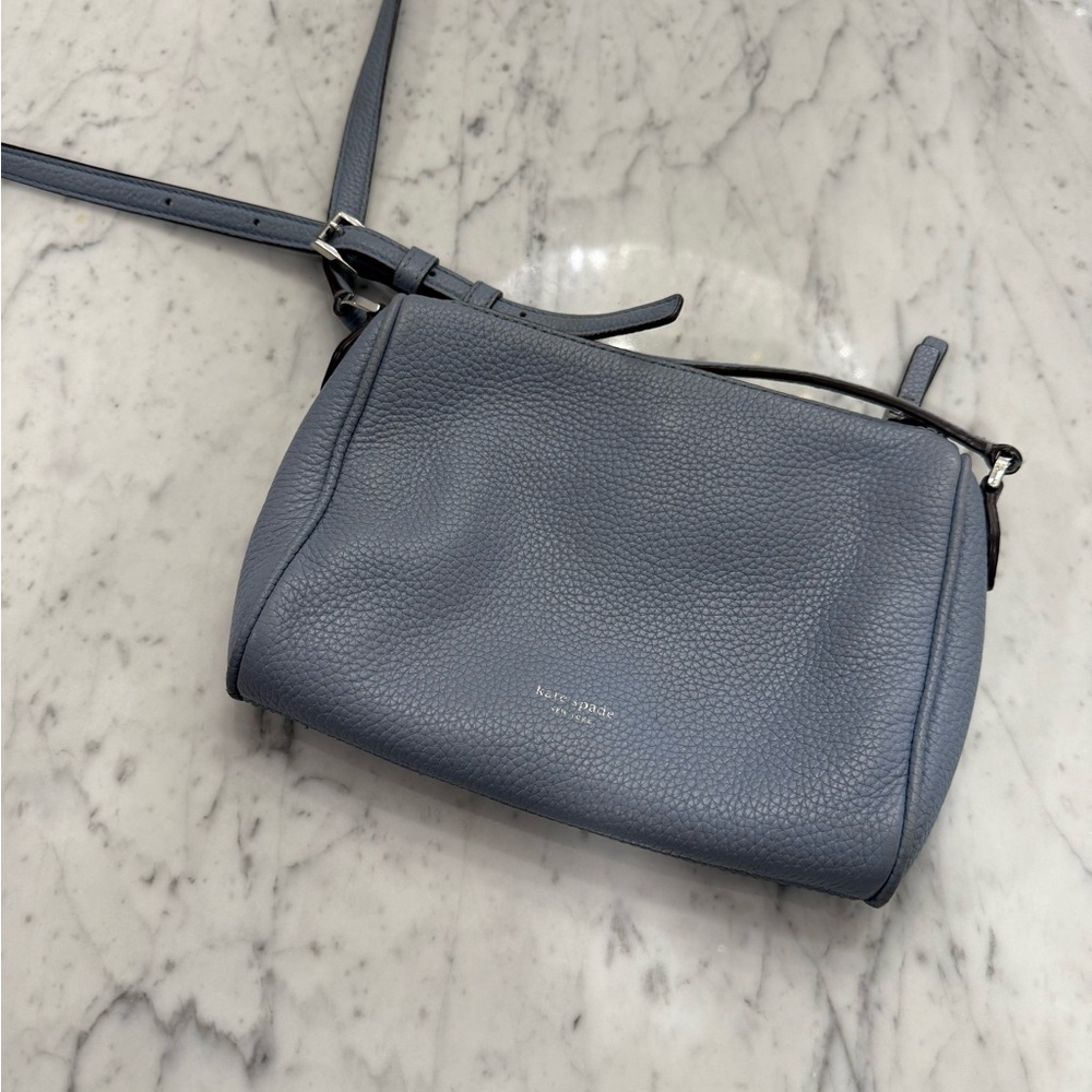 ❤️SOLD❤️ Kate Spade Light Blue Leather Crossbody Purse - Picture 3 of 6